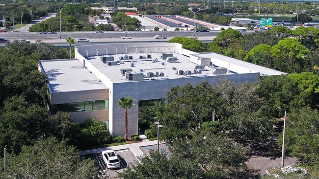 Plus de détails pour 4800 Riverside Dr, Palm Beach Gardens, FL - Bureau à louer