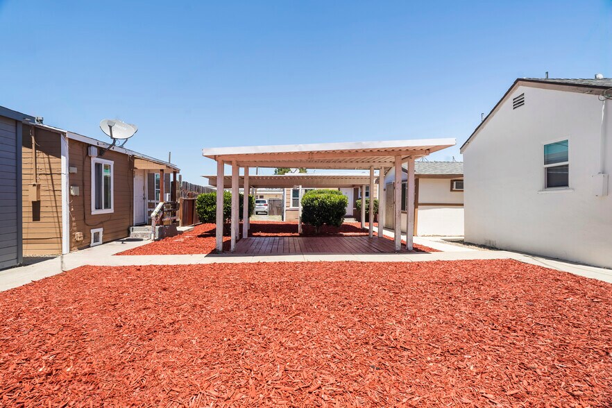 19-37 Washington St, Bay, Bay Point, CA à vendre - Photo du bâtiment - Image 3 de 25