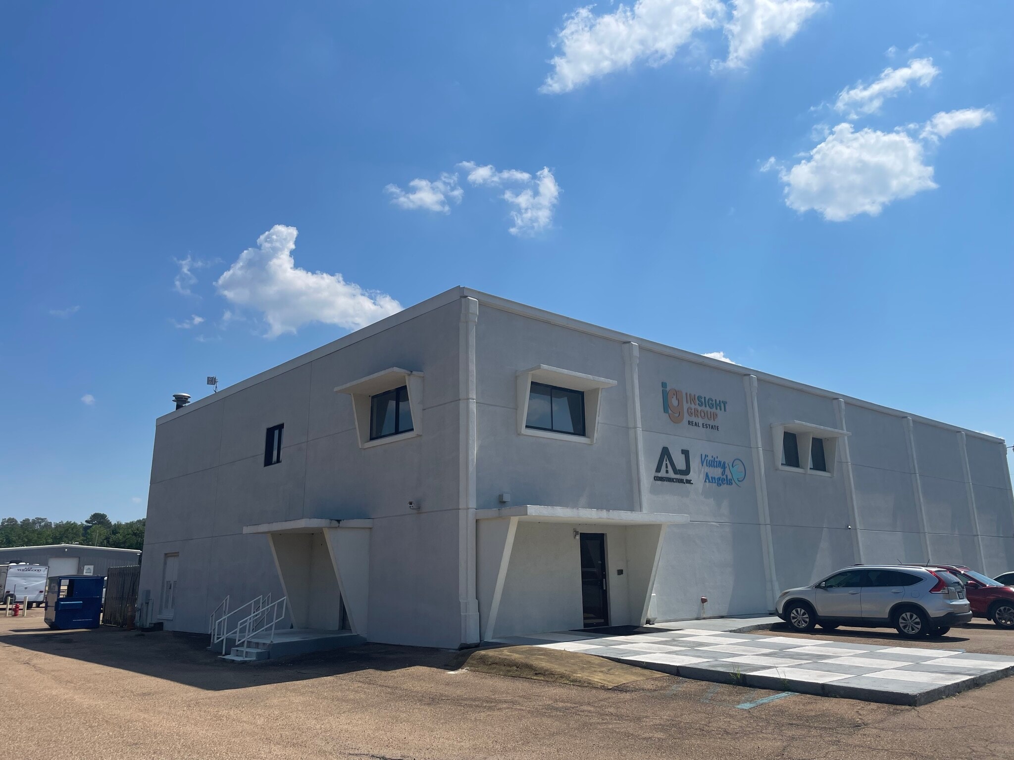 4400 Mangum Dr, Flowood, MS for lease Building Photo- Image 1 of 7