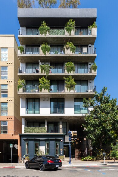 454 13th St, San Diego, CA à vendre - Photo du bâtiment - Image 2 de 51