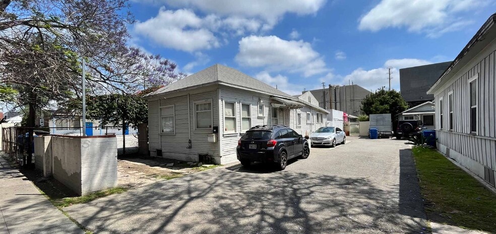 2122-2126 Corinth Ave, Los Angeles, CA for sale - Building Photo - Image 3 of 7