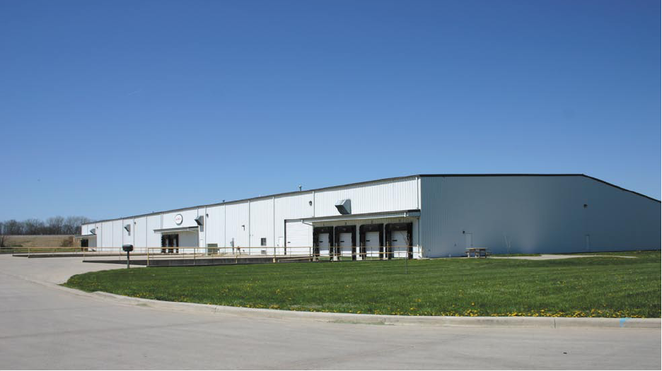 1400 Heartland Blvd, Effingham, IL for sale - Primary Photo - Image 1 of 1