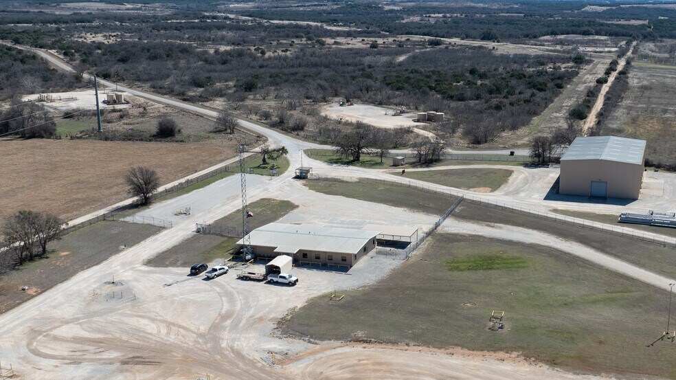 3400 County 326 rd, Cleburne, TX for lease - Primary Photo - Image 1 of 7