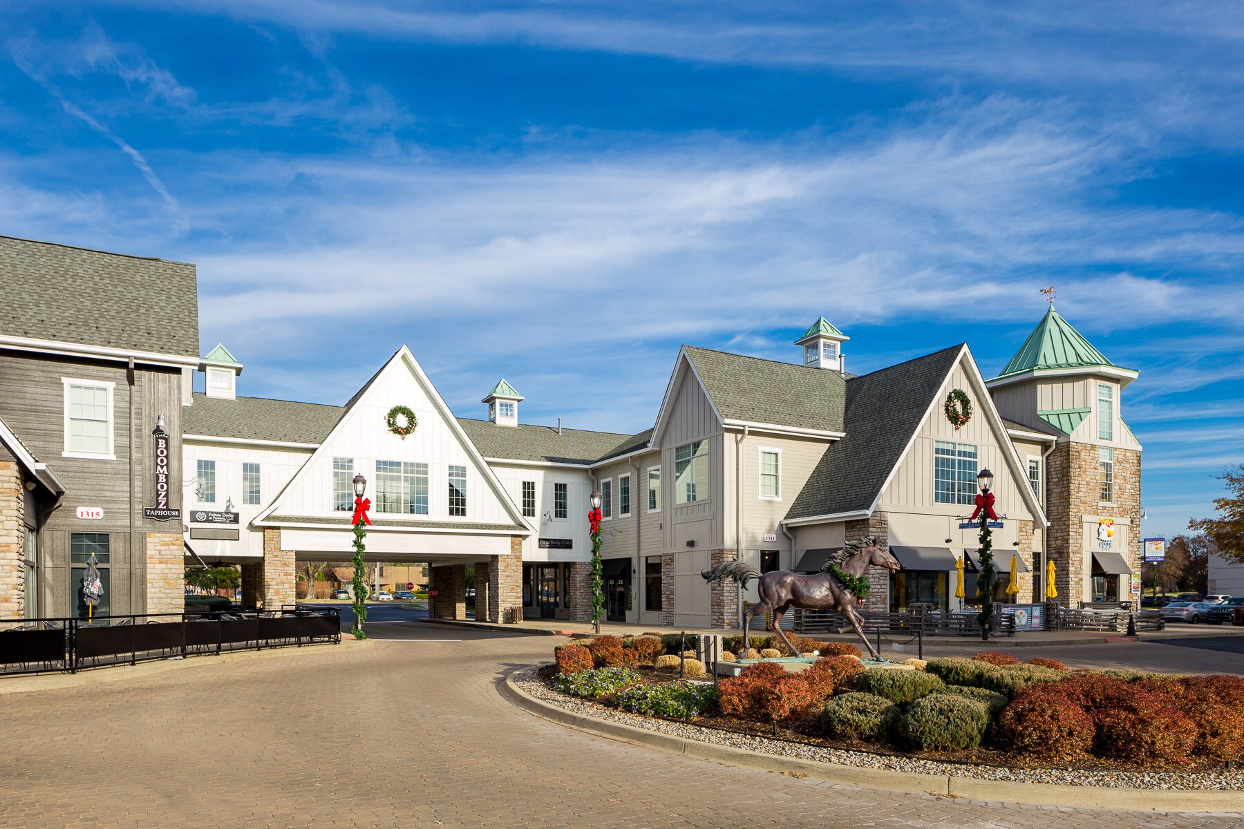 1311 Herr Ln, Louisville, KY à louer Photo du bâtiment- Image 1 de 29