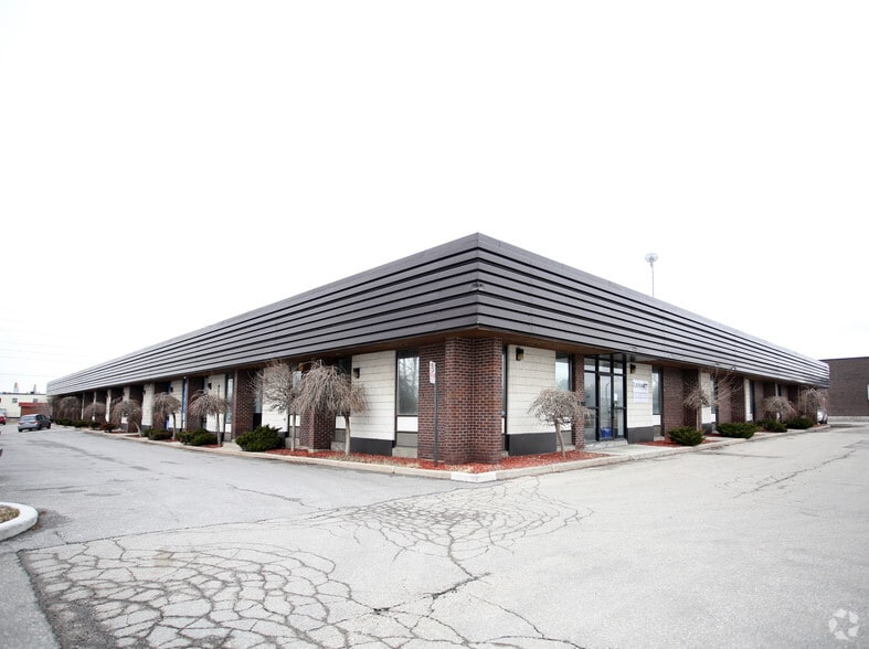 2709-2735 Rena Rd, Mississauga, ON for sale - Primary Photo - Image 1 of 2