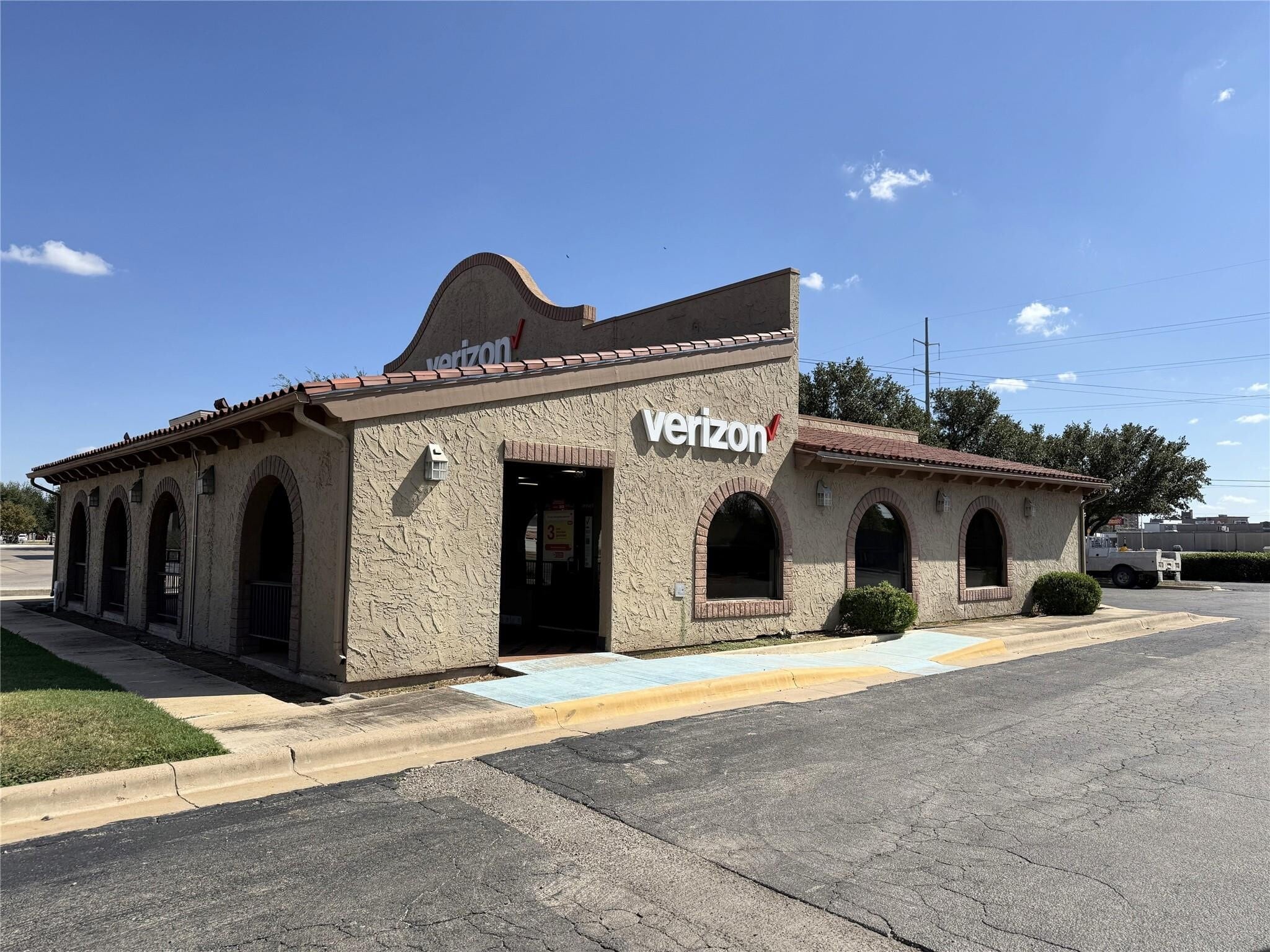 300 W Commerce St, Brownwood, TX for sale Primary Photo- Image 1 of 5