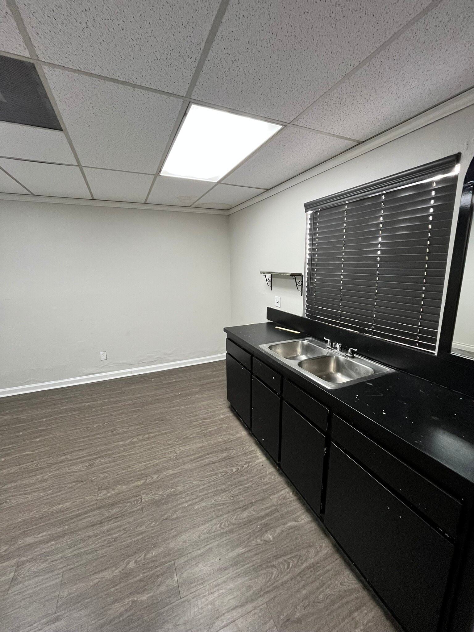 4003-4015 Park Blvd, San Diego, CA for lease Interior Photo- Image 1 of 4