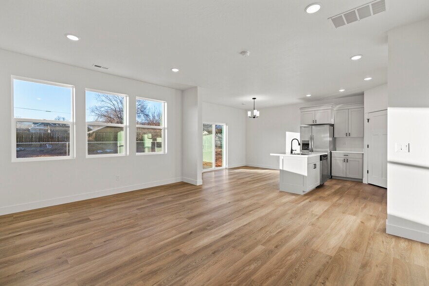 39 N 200 E, Richfield, UT à vendre - Photo intérieure - Image 2 de 56