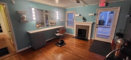 4904 Park Rd, Charlotte, NC for lease Interior Photo- Image 1 of 3