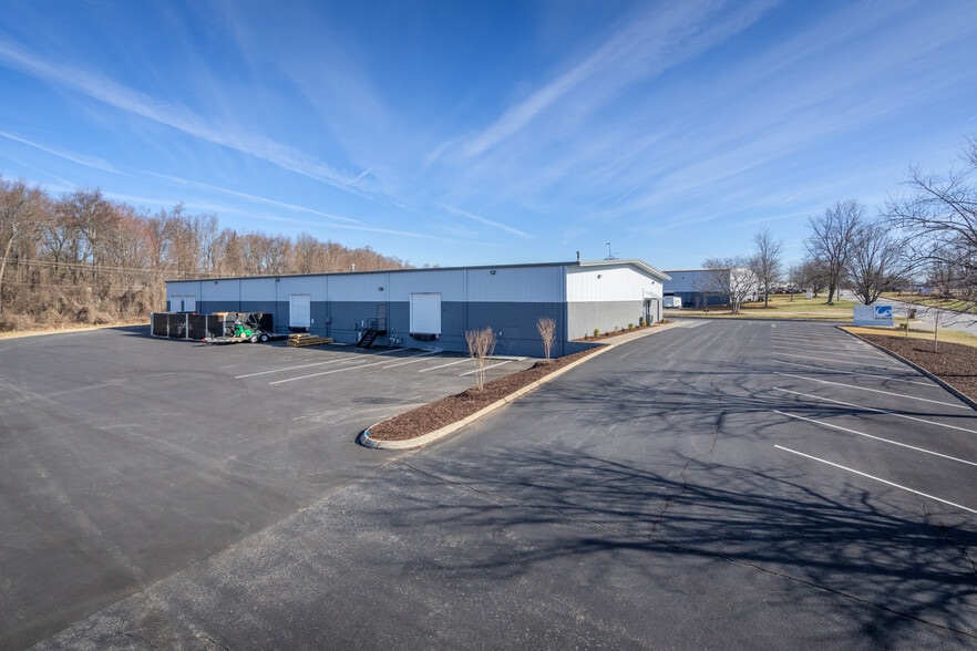 1175 South Park Dr, Kernersville, NC for lease - Building Photo - Image 2 of 9