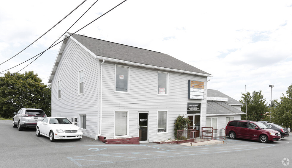 360 Goucher St, Johnstown, PA for lease - Primary Photo - Image 2 of 27