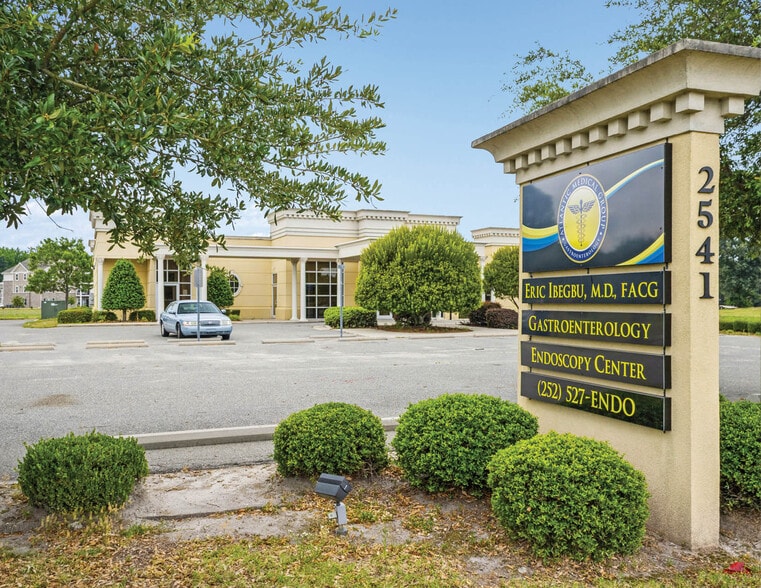 North Carolina Medical Portfolio portfolio of 2 properties for sale on LoopNet.ca - Building Photo - Image 2 of 14