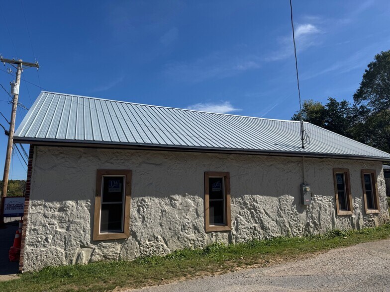 203-235 E Pickens Rd, Pea Ridge, AR à vendre - Photo du bâtiment - Image 3 de 9