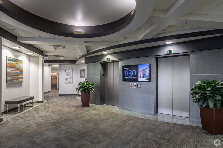 630 Morrison Rd, Gahanna, OH à louer - Hall d’entrée - Image 2 de 12