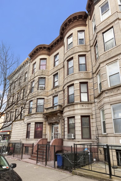 782 Lincoln Pl, Brooklyn, NY for sale - Primary Photo - Image 1 of 9
