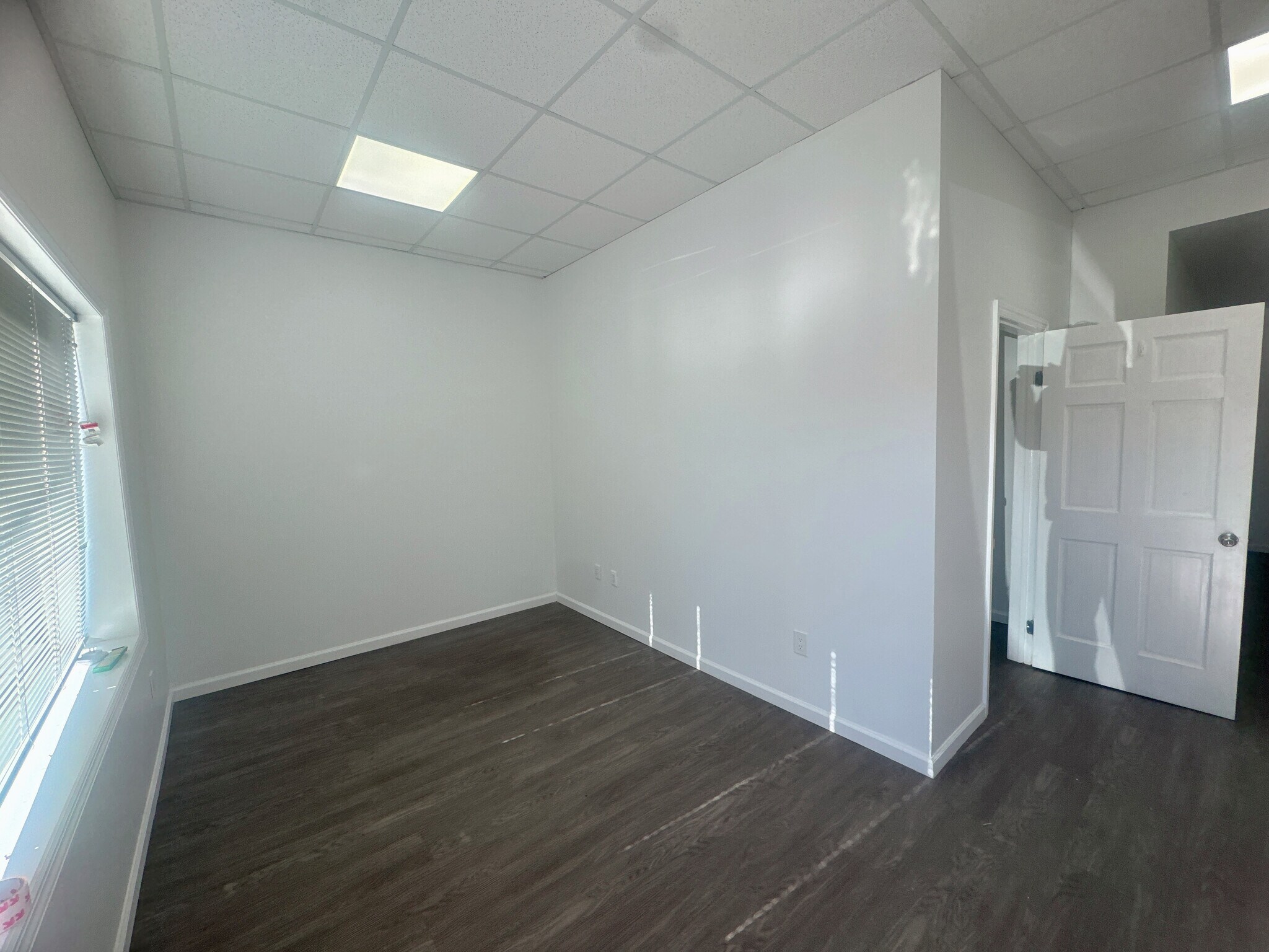 12605 18th Ave, College Point, NY for lease Primary Photo- Image 1 of 7