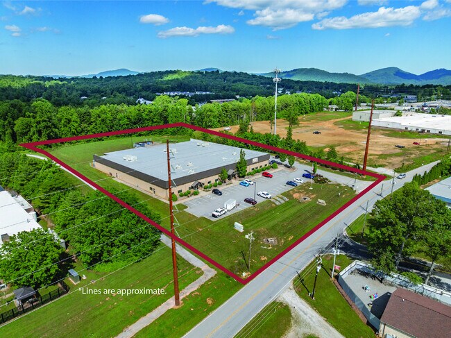 Plus de détails pour 75 Old Shoals Rd, Arden, NC - Industriel à louer