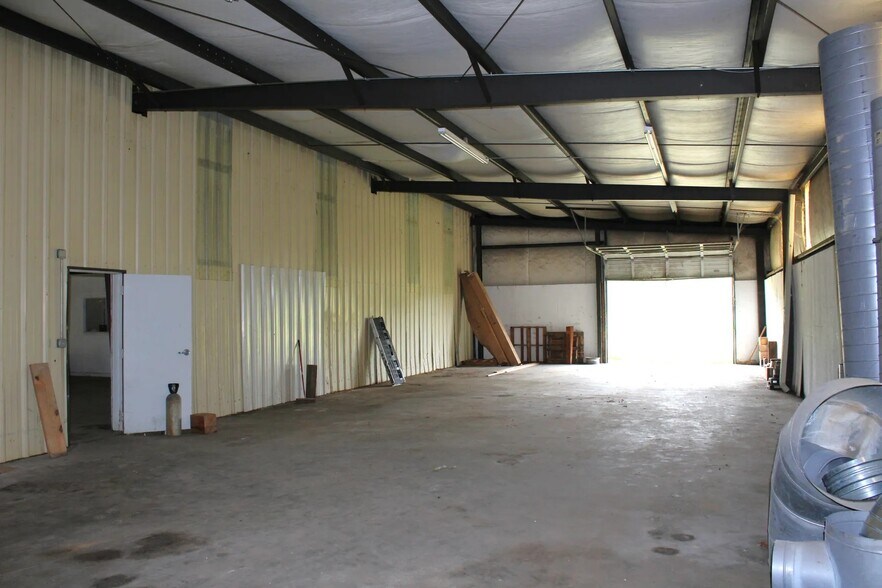 9850 I-55 Hwy, Terry, MS à vendre - Photo intérieure - Image 3 de 7
