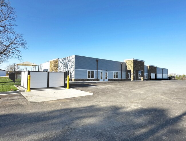 Plus de détails pour 505 Missouri Ave, Saint Robert, MO - Commerce de détail à vendre