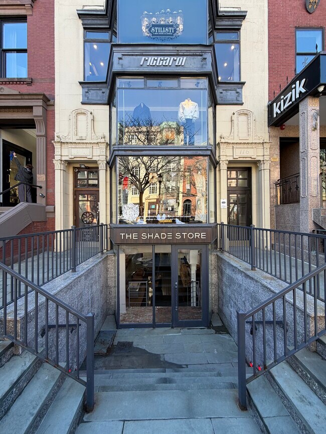 Plus de détails pour 116 Newbury St, Boston, MA - Commerce de détail à louer
