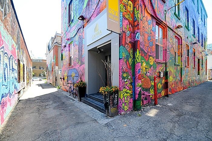 530 Richmond St W, Toronto, ON à vendre - Photo du bâtiment - Image 2 de 2