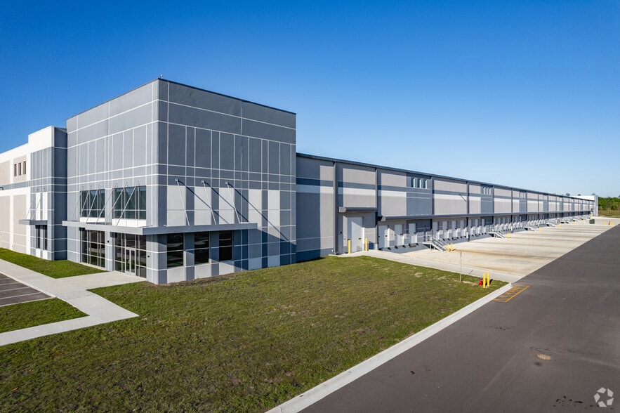 4701 Apopka Logistics Pky, Apopka, FL for lease - Building Photo - Image 3 of 15