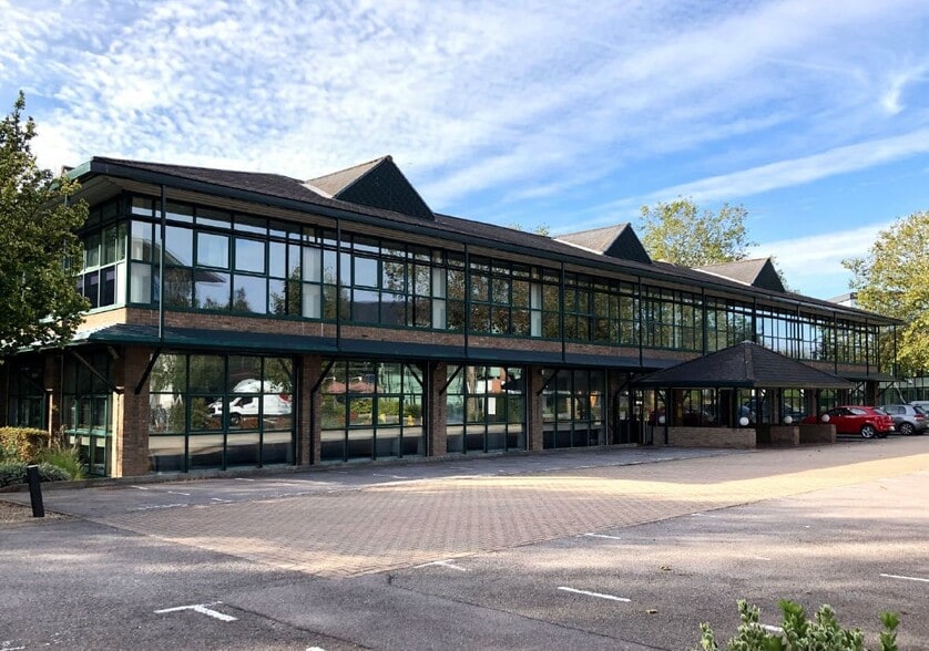 Roxborough Way, Maidenhead for lease - Building Photo - Image 2 of 3