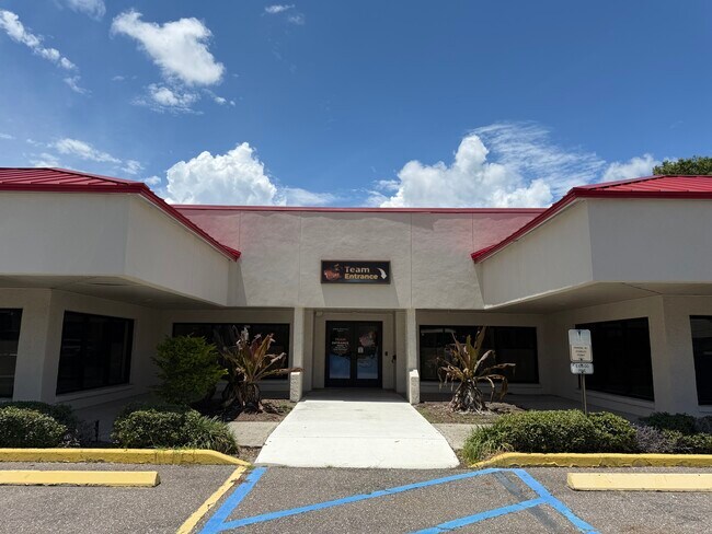 More details for 5015 W Waters Ave, Tampa, FL - Office for Lease
