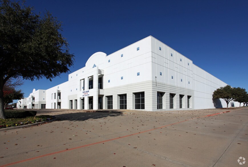 3101 Summit Ave, Plano, TX à louer - Photo du bâtiment - Image 3 de 3