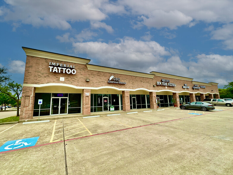 403 S Hwy 6, Houston, TX for lease - Building Photo - Image 1 of 4