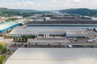 555 W Park Rd, Leetsdale, PA for lease Interior Photo- Image 2 of 4