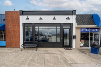 Plus de détails pour 840 Main St, Charlestown, IN - Bureau à vendre