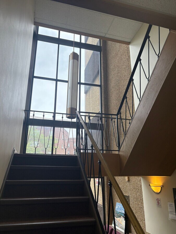 700 N Broad St, Elizabeth, NJ 07208 - Unité 103 - - Photo intérieure - Image 2 of 5