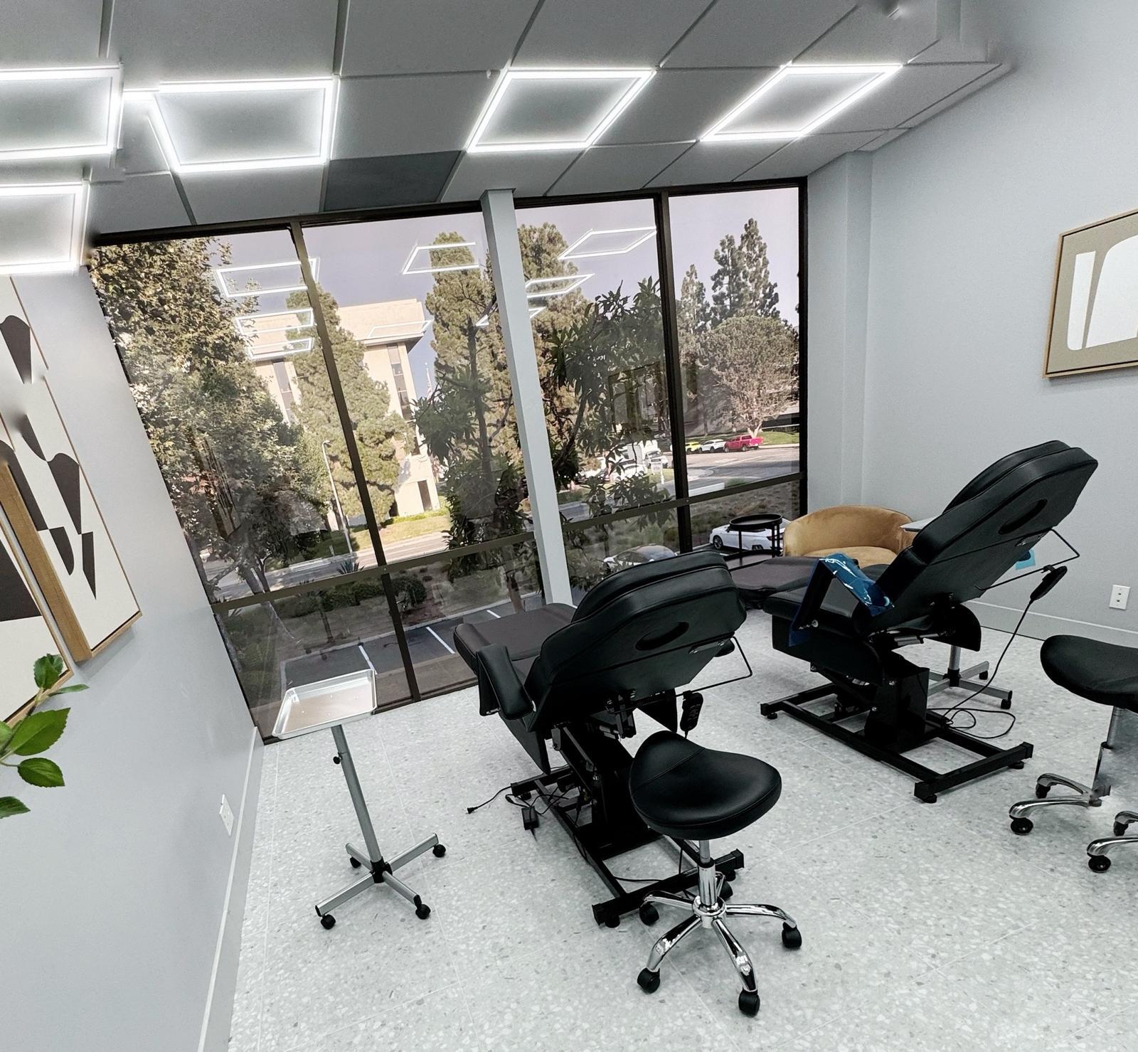 1601 Dove St, Newport Beach, CA for lease Interior Photo- Image 1 of 53