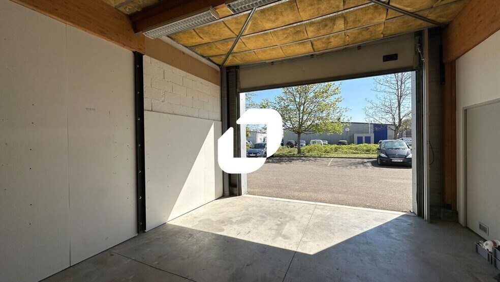 7 A Rue De La Batterie, Geispolsheim for lease - Interior Photo - Image 2 of 7