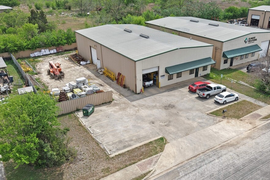 2320 Patterson Industrial Blvd, Pflugerville, TX for sale - Building Photo - Image 1 of 13