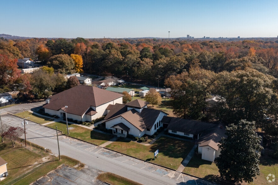 31 Calhoun Ave, Greenville, SC for sale - Aerial - Image 2 of 10