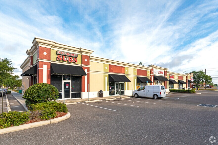 3700 Ulmerton Rd, Clearwater, FL à louer - Photo du bâtiment - Image 2 de 13