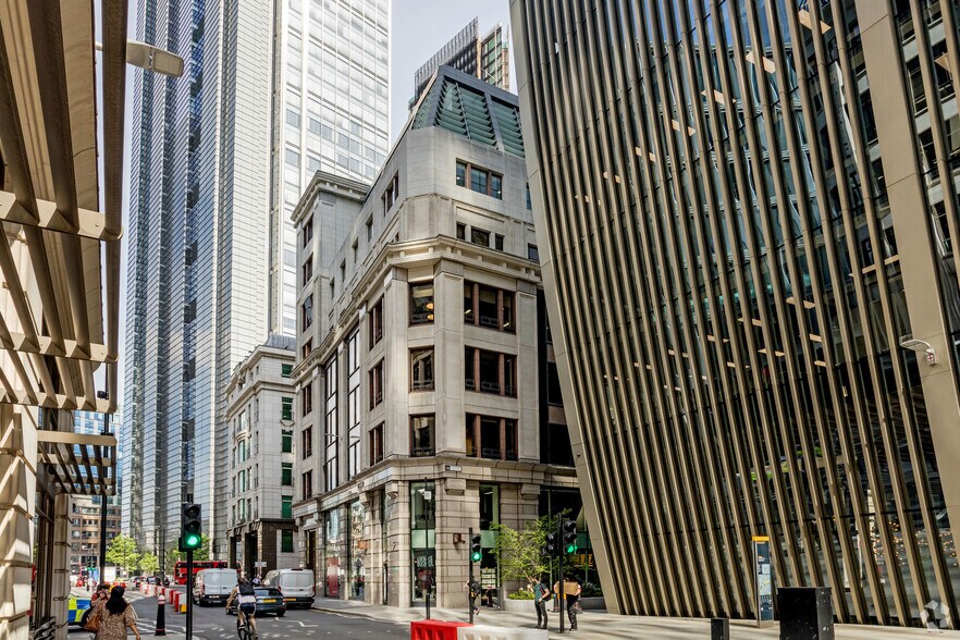 63 St Mary Axe, Londres à louer - Photo du bâtiment - Image 1 de 6