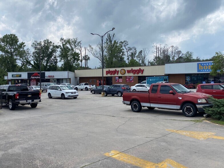1035 Second St, Soperton, GA for lease - Building Photo - Image 1 of 2