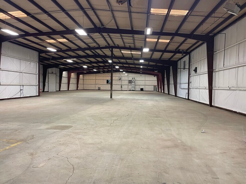 3149 Lodge Rd, Huntsville, AL à louer - Photo du bâtiment - Image 2 de 6