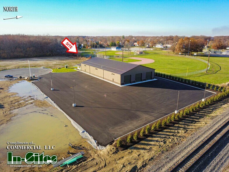 13631 Alexander St, Cedar Lake, IN à louer - Photo du bâtiment - Image 1 de 8