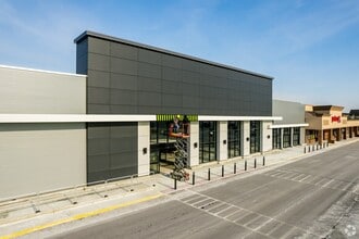 2627-2951 S Rochester Rd, Rochester Hills, MI for lease Interior Photo- Image 1 of 3