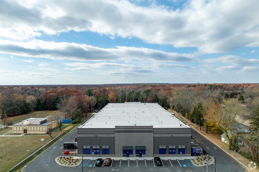 1930 Lakewood Rd, Toms River, NJ for lease - Building Photo - Image 2 of 5