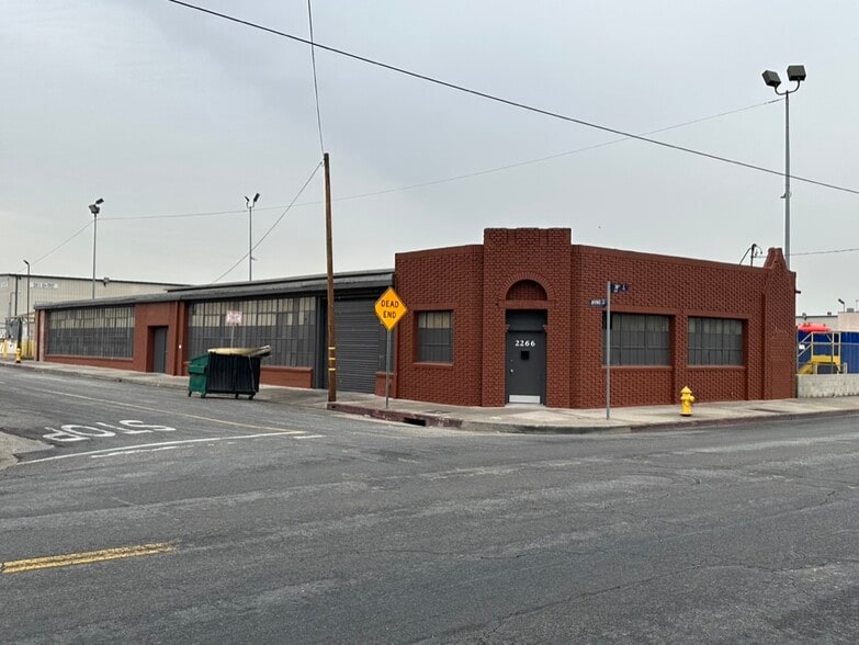 2266 E 38th St, Vernon, CA for lease - Primary Photo - Image 1 of 13