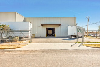 9010 Mayflower Ave, El Paso, TX for lease Interior Photo- Image 2 of 6