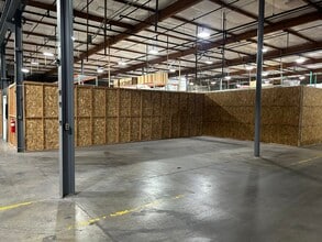 6700-6800 NE 59th Pl, Portland, OR for lease Interior Photo- Image 2 of 9