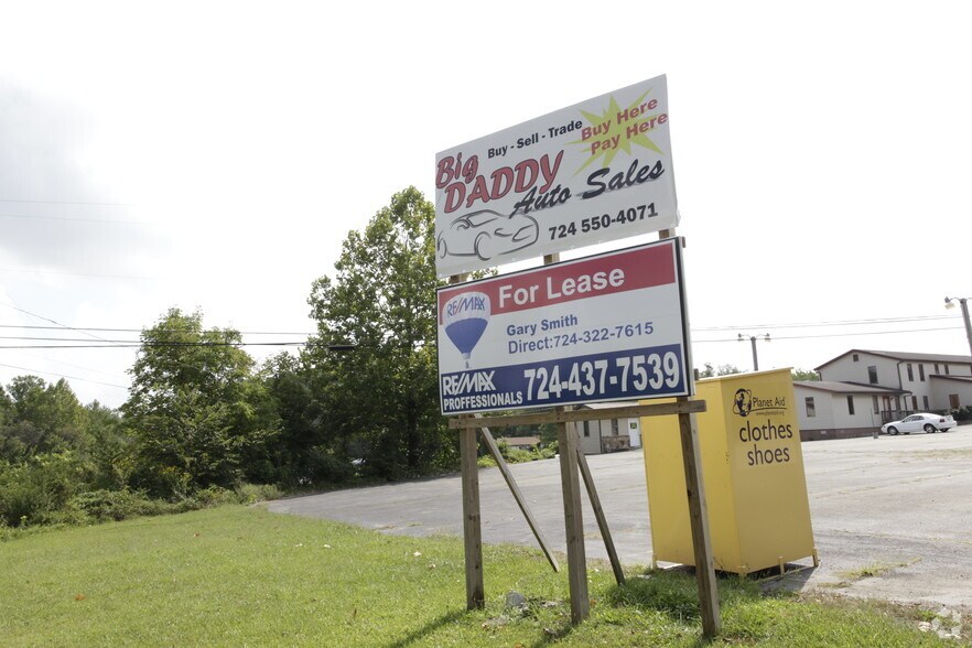 1268 Pittsburgh St, Uniontown, PA à vendre - Photo du bâtiment - Image 3 de 4