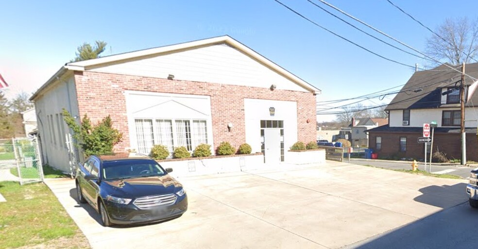 115 N Broad St, Kennett Square, PA for sale - Building Photo - Image 3 of 9