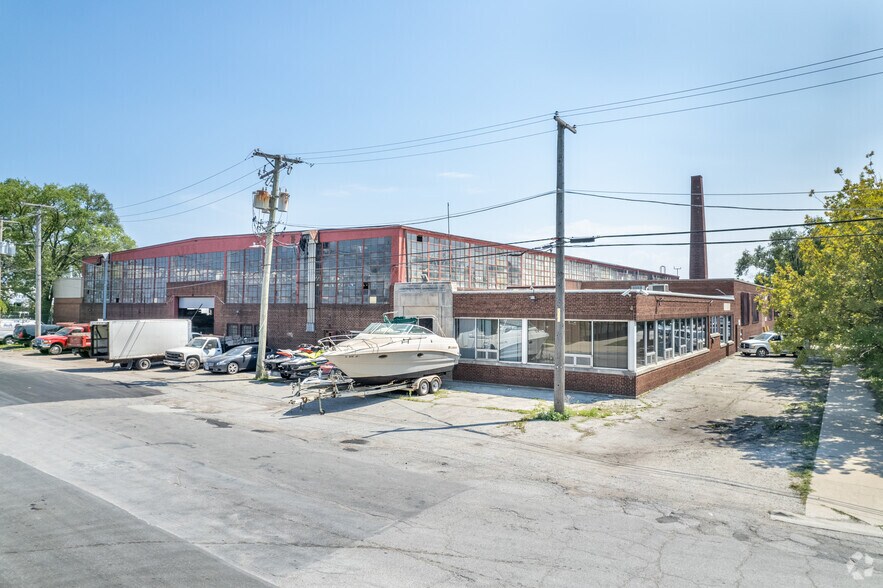 3301 S Justine St, Chicago, IL for lease - Primary Photo - Image 1 of 4